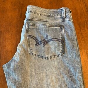 Wrangler Boot Cut Mid Rise 9x36